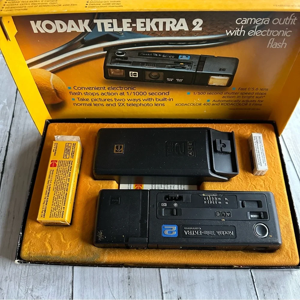 VINTAGE KODAK TELE-EKTRA 2 CAMERA WITH BOX UNTESTED FOR PARTS